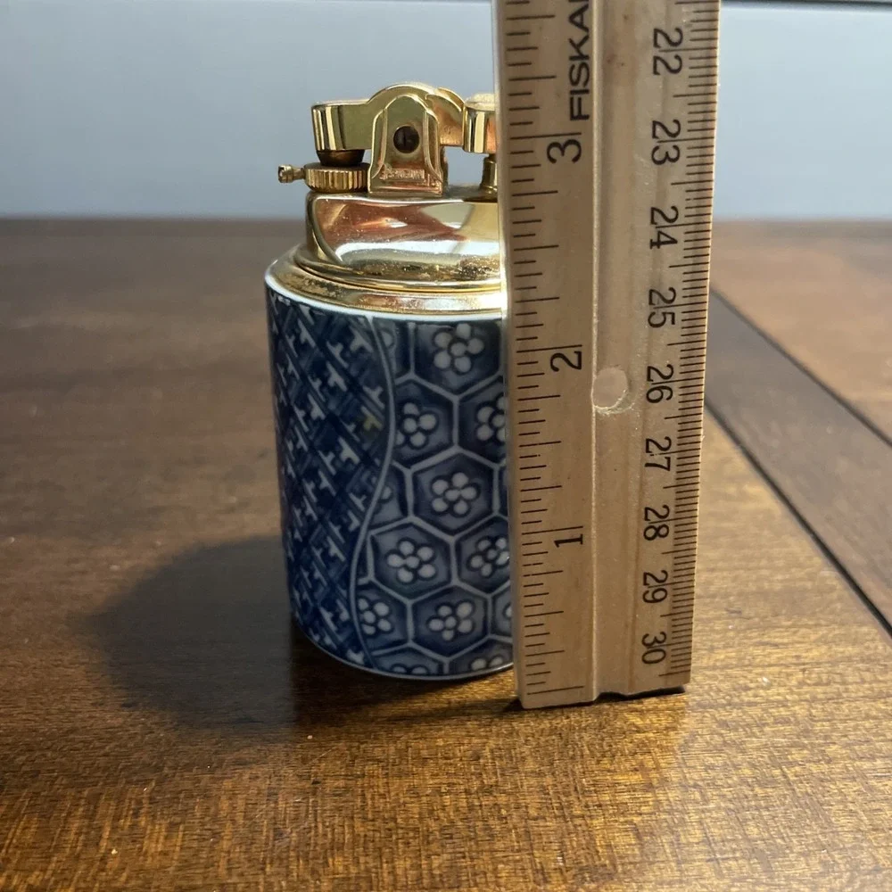 RARE PORCELAIN PENGUIN LIGHTER MANN JAPAN -KUTANI/SEIGAIHA